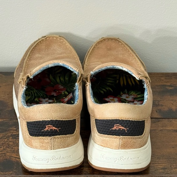 Tommy Bahama Paradise Around Tan Slip-On Shoes - Picture 4 of 7